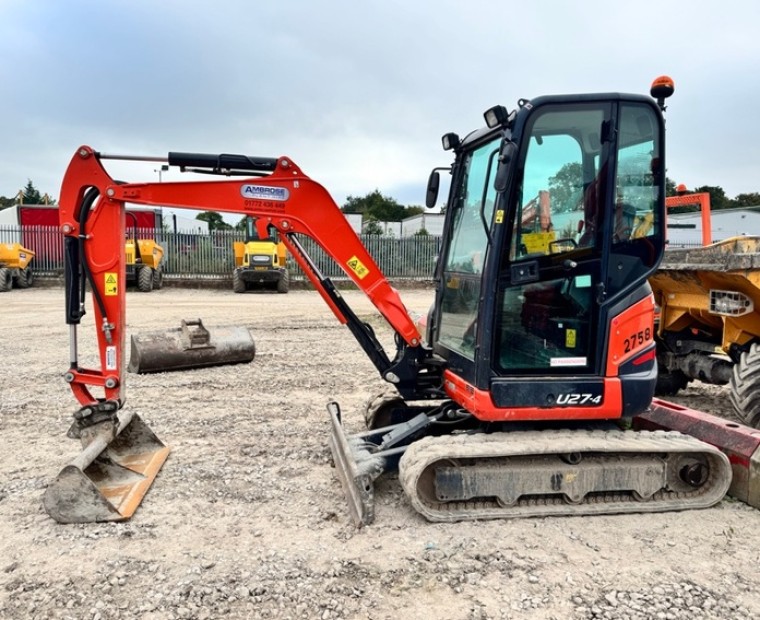 KUBOTA 3 TON EXCAVATOR U27-4